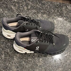 On Running Men's Gray Athletic Shoes size 11